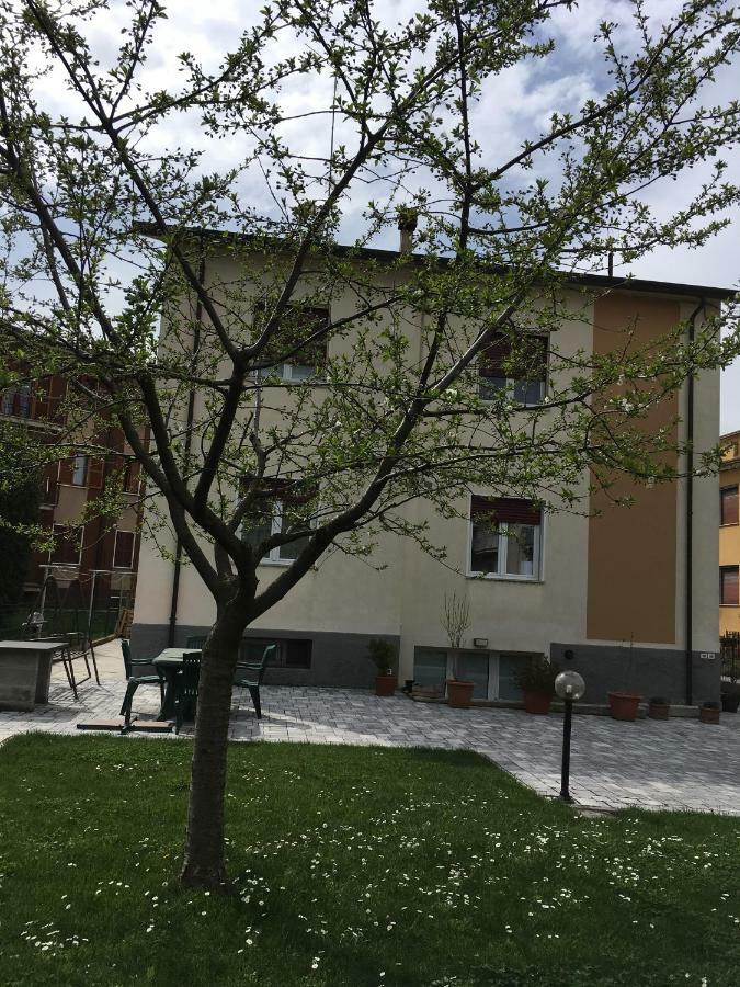 Appartamenti Francesco Peschiera del Garda Esterno foto